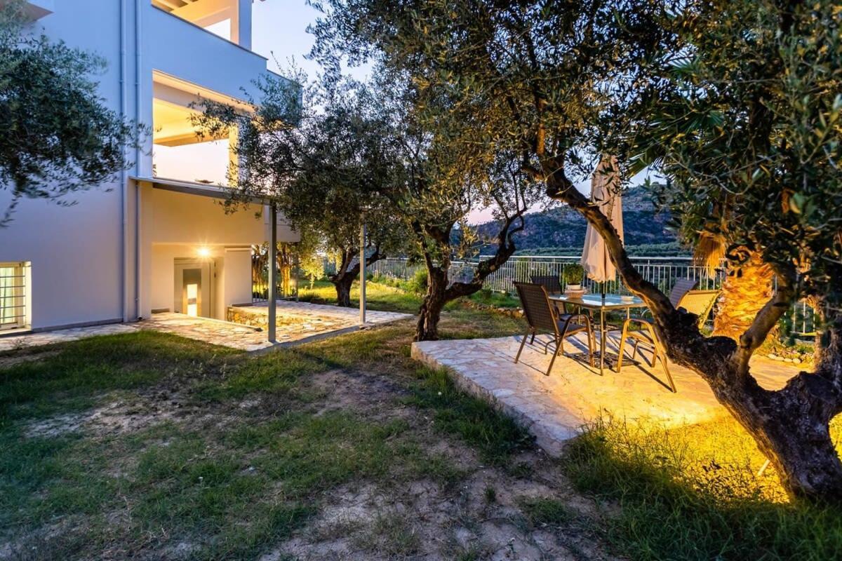 Kitries Summer Getaway - Eden Seaside Suite Kitriai Экстерьер фото